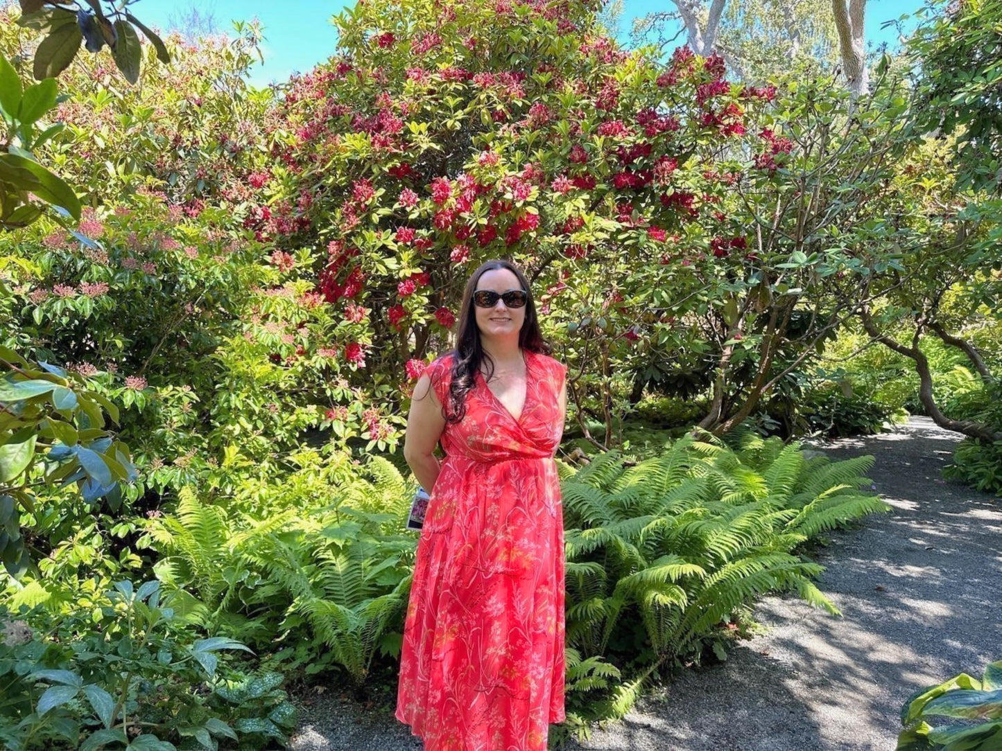 Victoria BC | 4hr Summer Garden Lover’s Private Tour - Olynpix Tours & Transportation