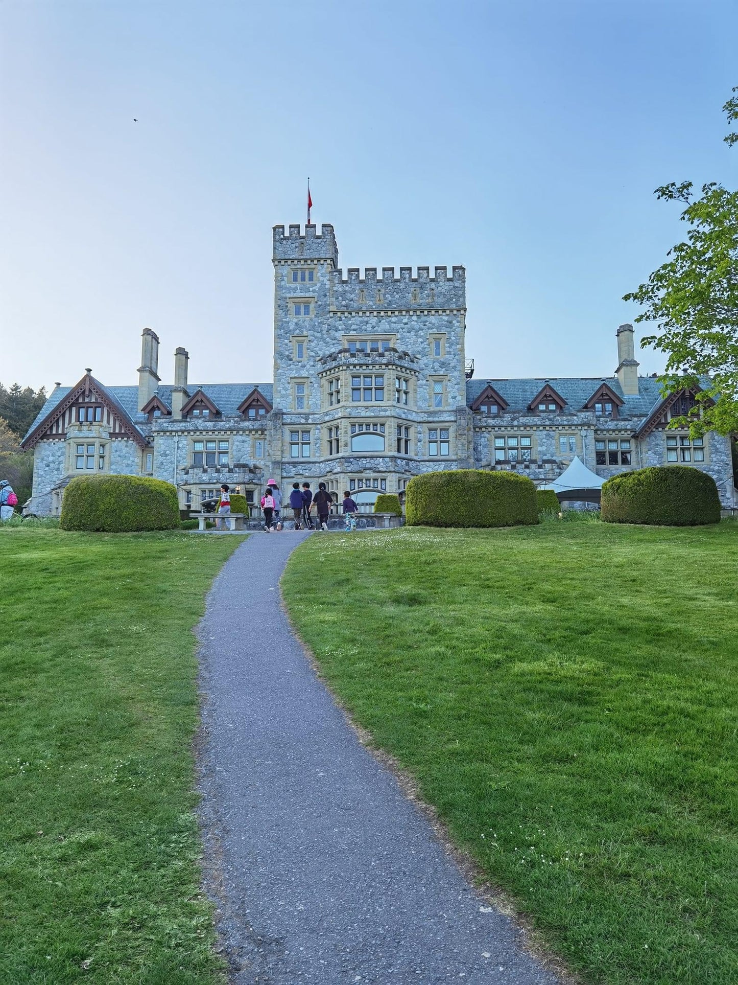 Victoria BC | 4hr Malahat Skywalk & Hatley Castle Tour - Olynpix Tours & Transportation